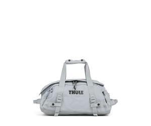 Experimenta la máxima flexibilidad con la bolsa de viaje Thule Chasm 30L, diseñada para quienes buscan aventura y estilo en uno. Fabricada con poliéster resistente y recubierto con un acabado repelent