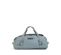 Experimenta la máxima libertad con la bolsa de viaje Thule Chasm de 70L, diseñada para quienes buscan aventura y versatilidad. Fabricada con nylon y poliéster resistentes y impermeables, esta bolsa de