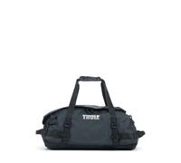 Experimenta la máxima versatilidad con esta deportiva bolsa de fin de semana Thule Chasm, fabricada con poliéster reciclado duradero, impermeable y libre de PFC, perfecta para viajeros eco-conscientes
