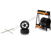 Expositor de Ruedas para Audi RS3 con Dos Ejes y Cuatro Ruedas Negro 1:18 IXO Mo