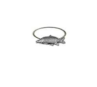 F35 Common Carp Fish Fine English Pewter on a Scarf Ring Servilleta Broche Pieza de moda Regalo ideal