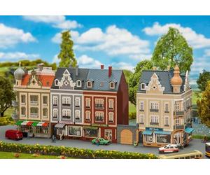FALLER Beethovenstraße - Maqueta con 1084 Piezas (298 x 75 x 123 mm)