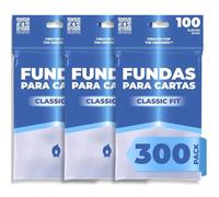 Fanatiko Fundas Cartas Pokemon 300 uds 67x94 mm | Penny Sleeves Transparentes Sin Ácido | Protector Compatible con Magic, TCG y Cromos Fútbol Coleccionables | Card Sleeves Classic Fit