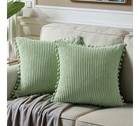 Fancy Homi Juego de 2 Fundas de cojín Decorativas con Pompones, de Pana Suave, cuadradas, Lisas, para sofá, Dormitorio, automóvil, Sala de Estar (45 x 45 cm, Verde Salvia)