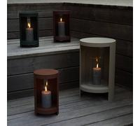 Farol AYTM Ora, rojo oscuro, altura 28,2 cm, vidrio, aluminio