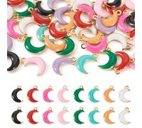 FASHEWELRY 50 dijes coloridos de luna de acero inoxidable a granel, mini corazones esmaltados, colgantes colgantes para hacer joyas, pulseras, collares, aretes, manualidades