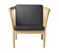 FDB Møbler Butaca J146 Oak nature lacquered-black leather