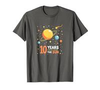 Feliz décimo Viaje Alrededor del Sol | Regalo de cumpleaños Espacial Camiseta, Hombre, Asfalto, XL