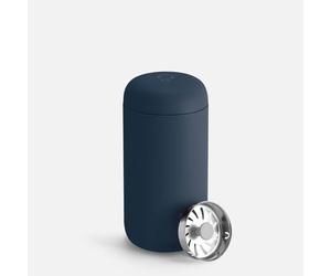 Fellow Carter Move - Taza de viaje para café y té con aislamiento al vacío de acero inoxidable con interior de cerámica y protección contra salpicaduras, color azul piedra, 355 ml