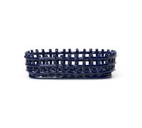 Ferm Living Cesta ovalada Ceramic trenzada 15x30 cm azul