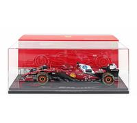 BURAGO 18-16822-L-VET FERRARI - Con Vitrina - F1 SF-25 Equipo Scuderia Ferrari N