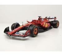 Bburago - Modelo a escala 1/18 compatible con Ferrari SF24# 16 compatible con el modelo de coche de carreras Charles Leclerc Deluxe Version
