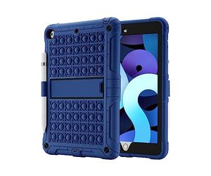 Fidget Sensory Toy Case para iPad 9.7 pulgadas 5ª/6ª generación 2018/2017/Air 1/Air 2/iPad Pro a prueba de golpes Push Pop Bubble Case con soporte para lápiz Kickstand correa de hombro (azul)