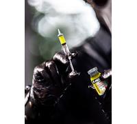 FIESTAS GUIRCA | Bote de Veneno con Jeringuilla - Atrezzo de Miedo para Decoración de Halloween y Fiestas Terroríficas - Ideal para Escenarios Espeluznantes y Celebraciones de Horror - Multicolor