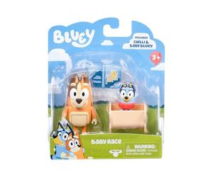 Figura de juguete Bluey 2 Pack Baby Race | Pack de 2 figuras con Chilli y bebé con accesorios