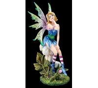 Figuren Shop GmbH Figura de elfo Bluey atento - en flor azul - Decoración de fantasía pintada a mano (26,5 cm) - Colección Tales of Aurelion - Idea de regalo para elfos y fanáticos de la fantasía