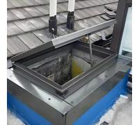 Finestra per tetti automatica e intelligente, piccola finestra sul tetto di un edificio, telaio in lega di alluminio, con pellicola isolante termica, sensore pioggia, per seminterrato/soffitta(Gray,Lx