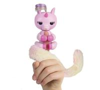 Fingerlings Snuggle Tails-Unicornio Rosa Interactivo (Evie), con Cola esponjosa, Mini Mejor Amiga (Isla), Cepillo y calcomanías, Multicolor (Wow Wee 3242)