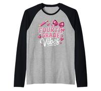 First Day of School Fourth Grade Vibes Camiseta Manga Raglan