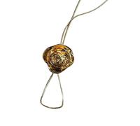 FIRSTXIU Collar ajustable con colgante de camelias que simboliza elegancia y nobleza con diseños de tirar para un estilo versátil, Circumference 71-80cm, Metal