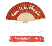 Fisura - Abanico original con mensaje Love is in the air”. Abanico de madera moderno y colorido. Ventilador de mano de purpurina roja. Colgador incluido. Idea de regalo divertida. 42,5 x 23 cm