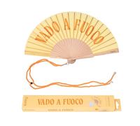 Fisura - Abanico Original con Mensaje “vado a Fuoco”. Abanico de Madera Moderno y Colorido. Ventilador de Mano Amarillo. Colgador Incluido. Medidas: 42,5 x 23 cm