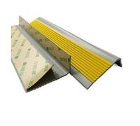 Flanso de la escalera, banda de goma autoadhesiva, Borde de escalón de escalera de 1-10 metros, protector de borde de escalón autoadhesivo for borde de escalera(Orange,3m/118.1in)