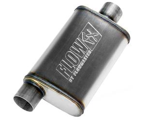 Flowmaster Flow FX - Silenciador con cámara - 3 pulgadas de desplazamiento hacia adentro / 3 pulgadas hacia fuera - Sonido moderado - Acero inoxidable - Rendimiento asequible para camiones modernos