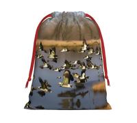 Flying Wild Ducks - Bolsa de regalo con cordón de 11.8 x 15.8 pulgadas con cierre de cinta roja para Halloween y Navidad, para adultos