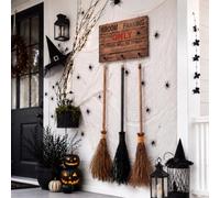 FoldTier Decoración de Halloween, letrero de estacionamiento de escoba de Halloween con 3 escobas de bruja de madera, telaraña, 8 arañas, 2 botones, cuerdas de luz para porche delantero, decoración de