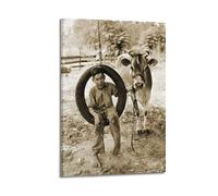 Fotografía artística de granja, decoración, un niño en un columpio de neumático y vaca, foto de granja, fotografía en blanco y negro, póster decorativo de pared, lienzo y póster de pared e imagen