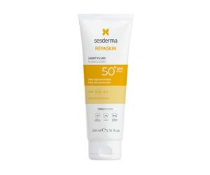 Fotoprotector Spf 50 Corporal Fluido Ligero 200 ml.