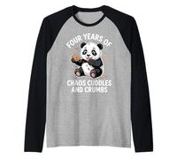 Four Years of Chaos Cuddles and Crumbs, Divertido Cuarto cumpleaños Camiseta Manga Raglan