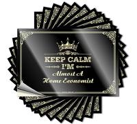 Friends Decals - Casco de lectura de cumpleaños con texto en inglés "Keep Calm I'm Almost A Home Economist" (6 x 9 cm)