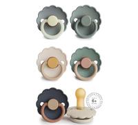 FRIGG Paquete Múltiple Chupetes de Làtex | Paquete con 6 Chupetes | Tetina de Goma Natural | Fabricado en Dinamarca | Tetina Simétrico en Forma de Cereza | (Rainbow Blend, Talla 2 (6-18 Meses))