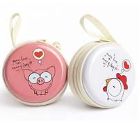 Funda de metal duro portátil para auriculares Apple EarPods USB-C, auriculares con cable Samsung Galaxy, funda de viaje para tapones de oídos, paquete de 2 (rosa y blanco)