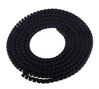 Funda flexible de protección de cable con diseño en espiral para evitar daños por mascotas y desgaste, adecuada para organizar cables de alimentación, red y computadora en varios entornos