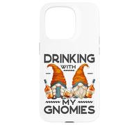 Funny Bourbon Lover Garden Gnomes Drinking with My Gnomies Carcasa para iPhone 15 Pro