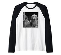 Funny Cat Flipping Off Middle Finger On Security Camera Camiseta Manga Raglan