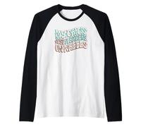 Funny EV Owner My Car Is Just A Battery On Wheels Camiseta Manga Raglan
