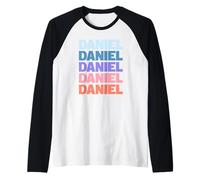 Funny Modern Repetitive Text Design First Name Daniel Camiseta Manga Raglan