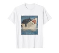 Funny Ocean Adventure Cat Biting a Shark Vintage Camiseta