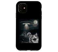 Funny Surprised Cat Selfie with Sasquatch - Bigfoot Adventur Carcasa para iPhone 11