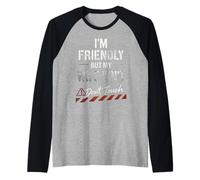 Funny Warning Husband Joke I’m Friendly But My Wife ISN’t Camiseta Manga Raglan