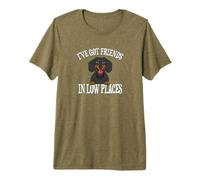 Funny Womens Girl Friends In Low Place Black Dachshund Lover Camiseta Premium