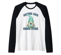 Funny Yoga Teacher GNOME Graphic For Grandma Life Yoga Mom Camiseta Manga Raglan