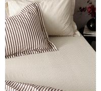 furn. Yard Hebden Narrow Stripe 100% Cotton Fitted Sheet - Ultra Soft Striped Textured Bed Sheet (Remolacha - Super King - 180x200x32cm)