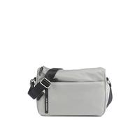 Fusionando sin esfuerzo con la tendencia urbana chic, este bolso bandolera Mandarina Duck Hunter está fabricado en nylon suave, ofreciendo durabilidad con una sensación ligera de solo 0,40 kilogramos.