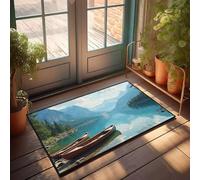 FZFN Alfombra de bienvenida divertida de perfil bajo - Dos barcos de madera descansan en un lago sereno rodeado de montañas majestuosas. Baño lavable con puerta grande al aire libre fácil de limpiar