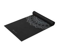 Gaiam Esterilla de yoga antideslizante con impresión premium para todo tipo de yoga, pilates y entrenamientos de suelo, color marrón negro, 68 pulgadas de largo x 24 pulgadas de ancho x 5 mm de grosor